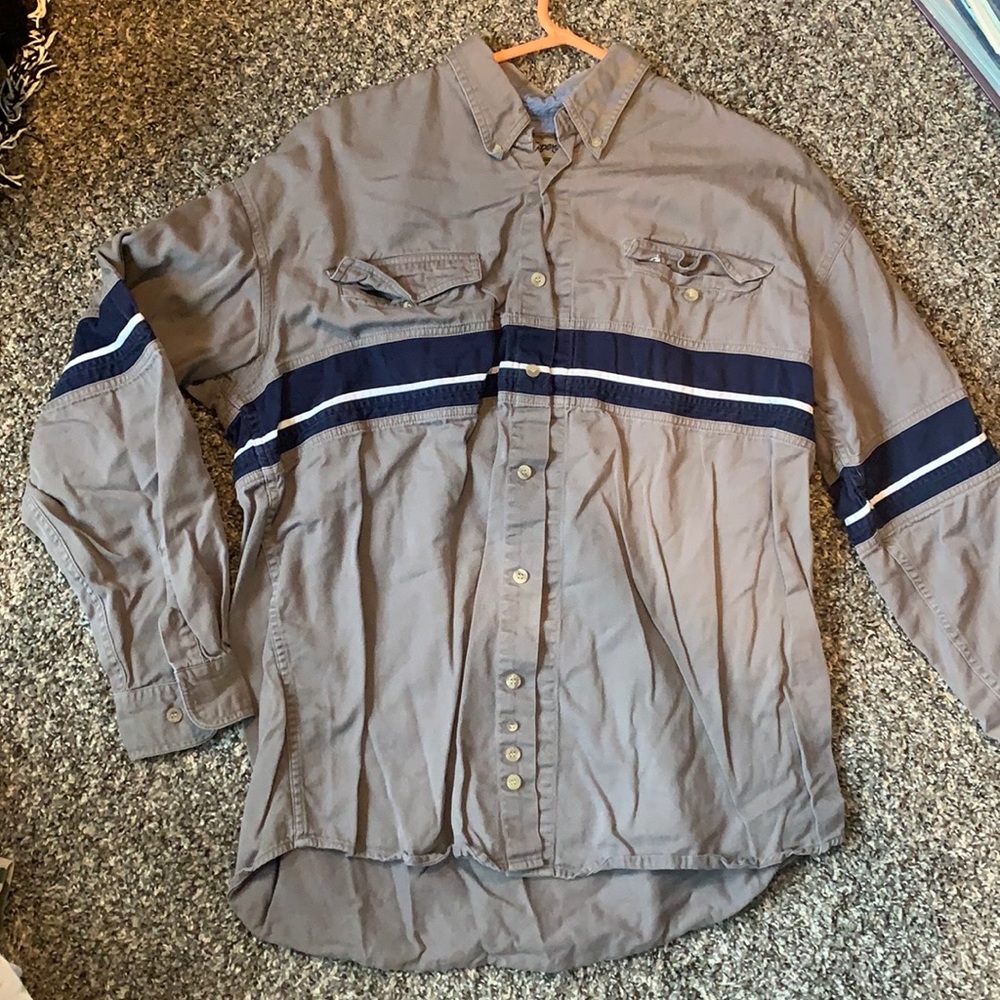 Heavy duty long sleeve button down shirt. Minor damage!